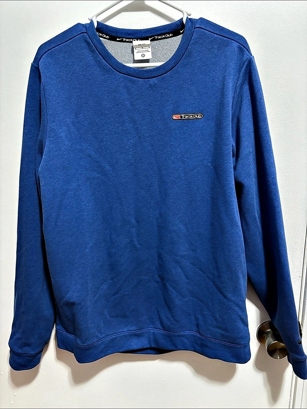 Nike Track Club Dri-FIT Sweatshirt in Blue Size Medium